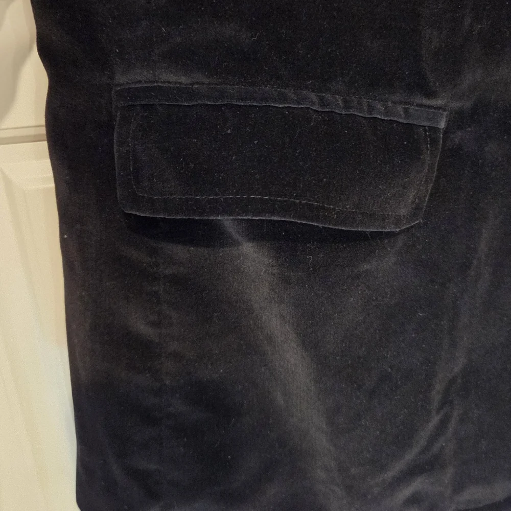 LIZ CLAIBORNE WOMEN'S BLACK VELVET TWO BUTTON BLAZER SIZE SMALL